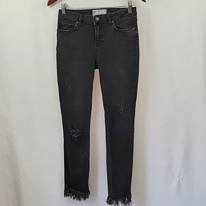 Free People Distressed Skinny Crop Jeans w/ Fringed Cuffs Black Size 25